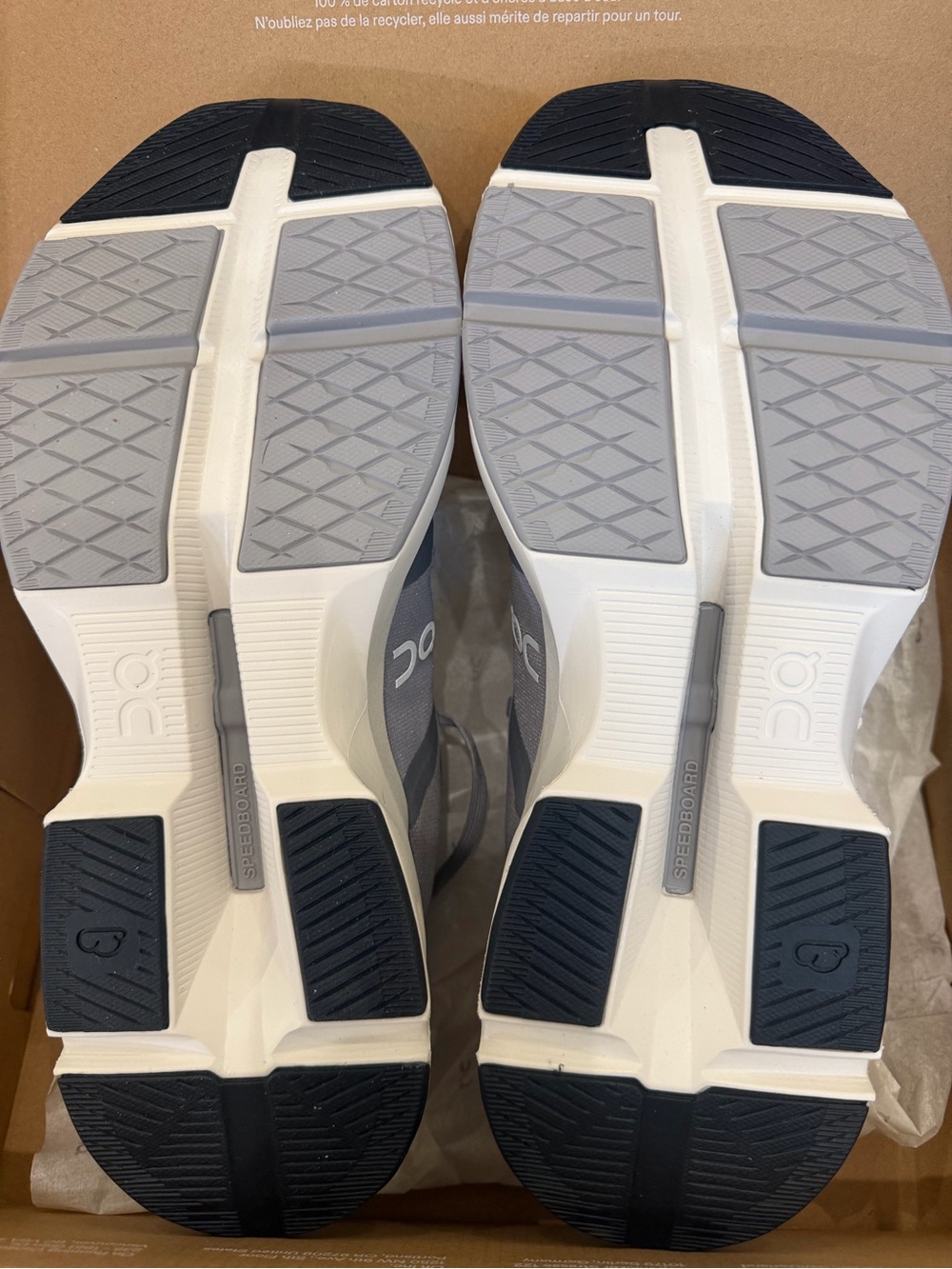 On Cloudcloud Cloudpulse Men’s Athletic Shoes - Grey/White - Size 12.5 - Picture 4 of 5
